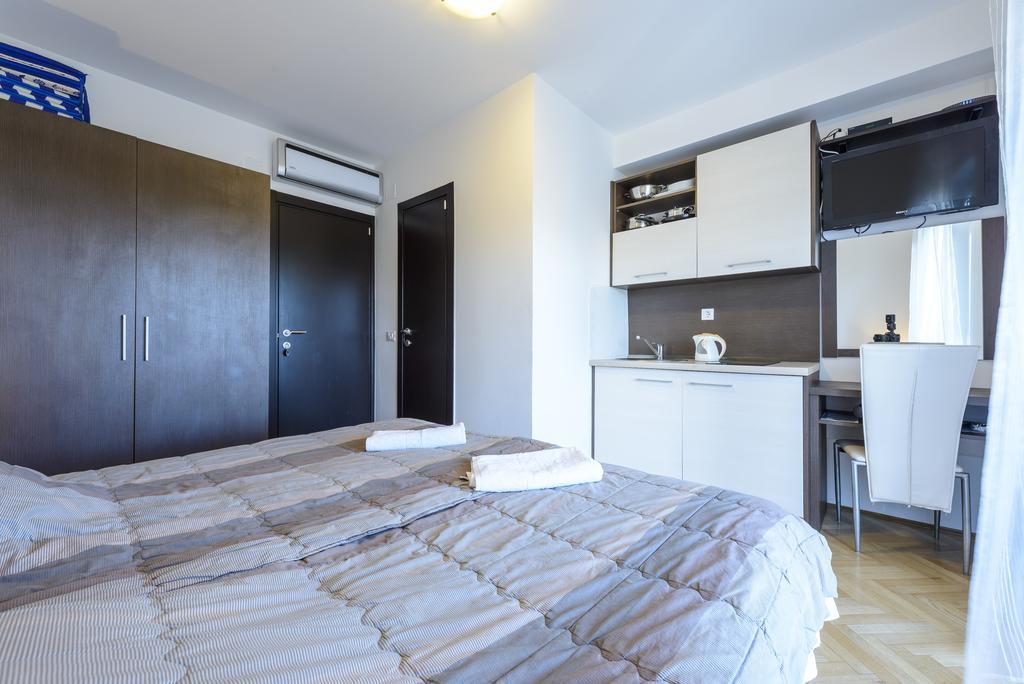 Apartments Niko ツァヴタット エクステリア 写真