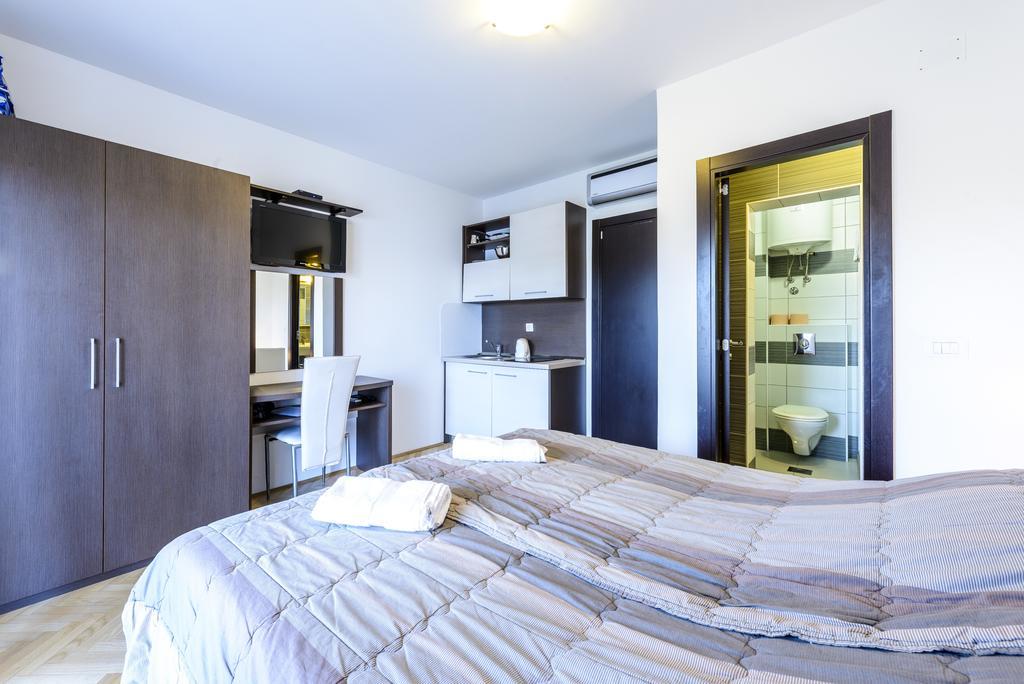 Apartments Niko ツァヴタット エクステリア 写真