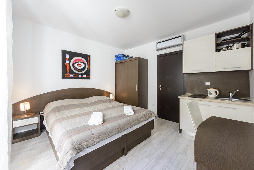 Apartments Niko ツァヴタット エクステリア 写真