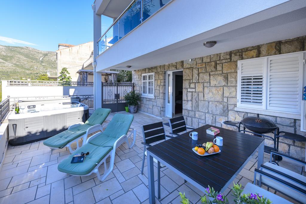 Apartments Niko ツァヴタット エクステリア 写真