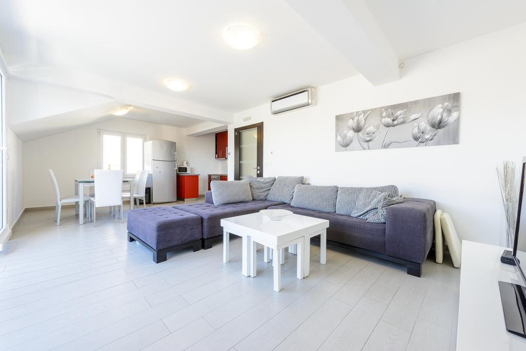 Apartments Niko ツァヴタット エクステリア 写真